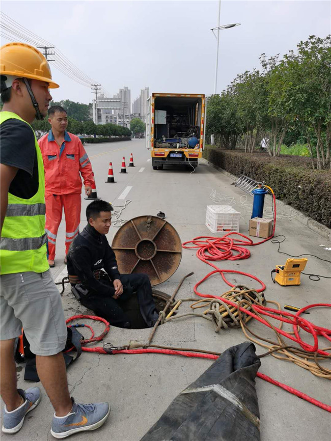 皮山翻衬法管道修复技术主要工序